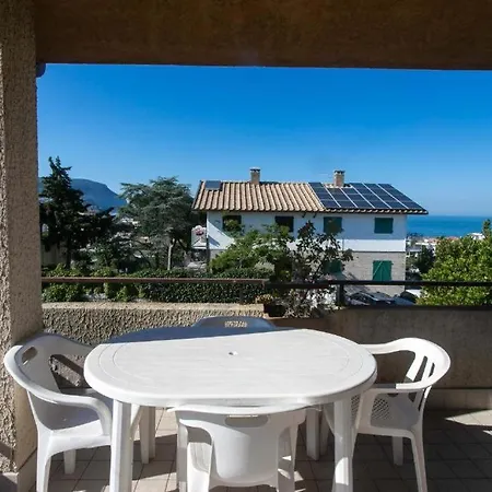 Appartamento Quadrilocale Con Terrazza Vista Mare A - M117 *
